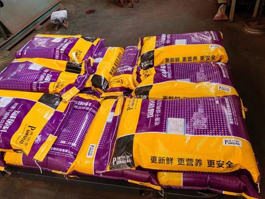 Pó de alimentos para animais com elevado teor de vitaminas e minerais para alimentação do gado